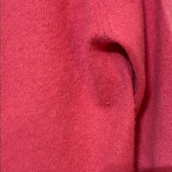 Tahari 100% Cashmere Long Sleeve Top - Picture 4 of 6